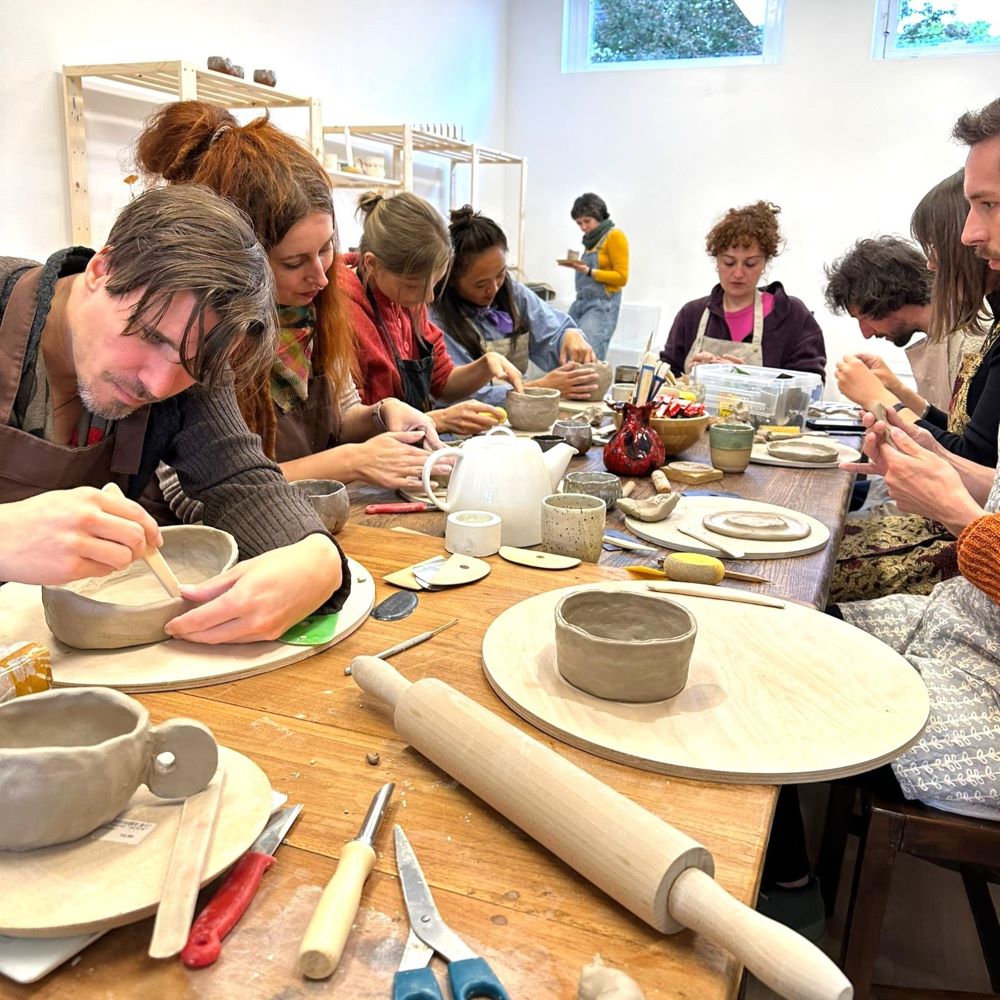 Making ceramics handbuilding